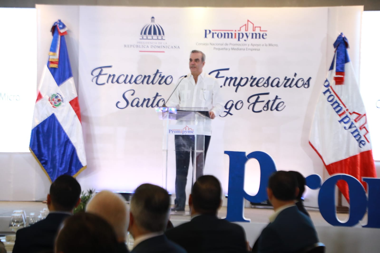 Presidente Luis Abinader pide a Porfirio Peralta encabezar comisión empresarial elabore Plan de Desarrollo MSDE. Promipyme ha otorgado en SDE RD$2,300 millones en préstamos